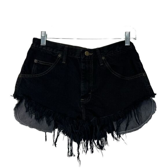 BLACK WRANGLER SIZE 30 DISTRESSED CUTOFF BLACK DENIM SHORTS - Picture 2 of 16